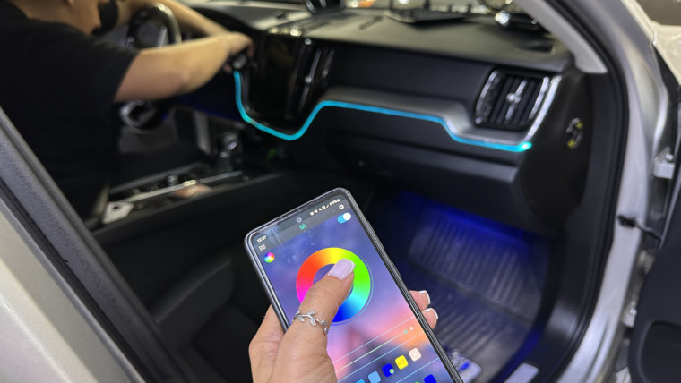 управление подсветкой салона Volvo XC60