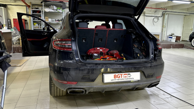 Дооснащение Porsche Cayenne системой контроля слепых зон