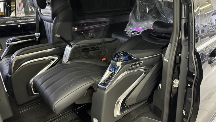 Mercedes V-Class и сиденья Zero Gravity