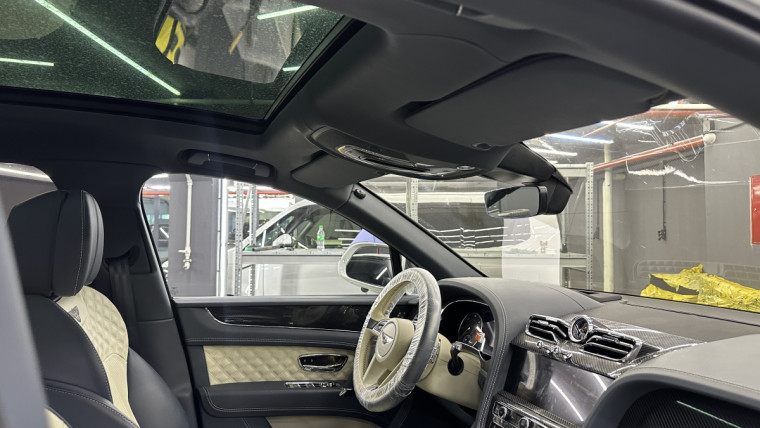 Устраняем скрипы и посторонние звуки в салоне Bentley Bentayga
